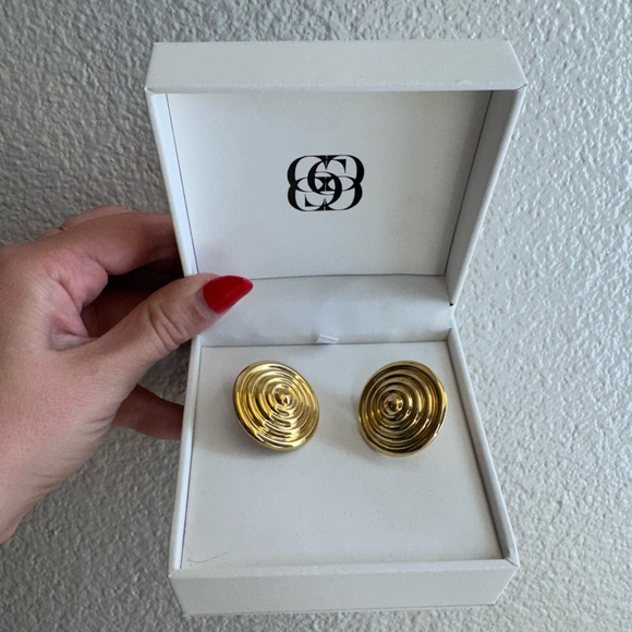 NEW Cendre Gold Circle Lilou Earrings - Picture 4 of 7